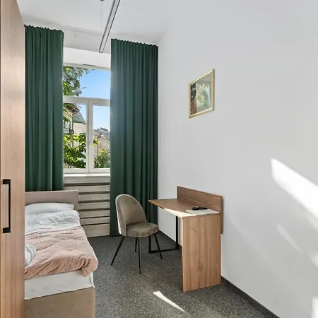 Hostel Zdz Krolewska 15