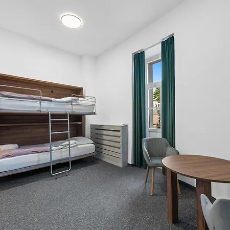 Hostel Zdz Krolewska 15